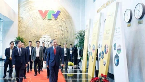 Party General Secretary To Lam visits Viet Nam Television (Photo: VNA)