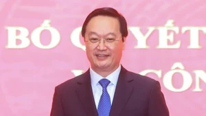 Nguyen Duc Trung, Deputy Secretary of the Ha Noi Party Committee, has been elected as Chairman of the city People’s Committee for the 2021–2026 tenure (Photo: VNA) 