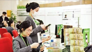 Commercial banks currently serve as the largest capital providers, accounting for approximately 88% of total outstanding green credit.