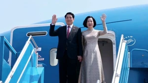 President Luong Cuong and his spouse leave for visits to Egypt and Angola
