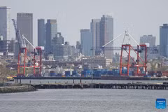 Photo taken on April 15, 2026 shows a container terminal of the Port of New York and New Jersey, which serves as a critical gateway for trade and a major logistics hub for the Northeast of U.S., in New York, the United States. The U.S. government has informed the New York-based Court of International Trade that it will launch a system next Monday to issue refunds totaling 166 billion U.S. dollars to American importers. (Xinhua)