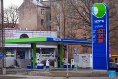 Photo taken on March 12, 2026, shows a fuel station in Riga, Latvia. Fuel prices in Latvia have risen recently as the Middle East conflict disrupted global oil supplies. (Photo: Xinhua)