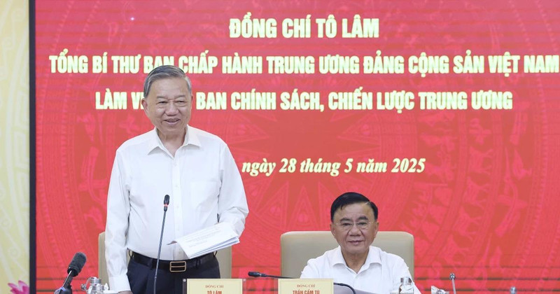 Party General Secretary To Lam speaks at his working session with the Party Central Committee's Commission for Policies and Strategies in Ha Noi on May 28. (Photo: VNA)
