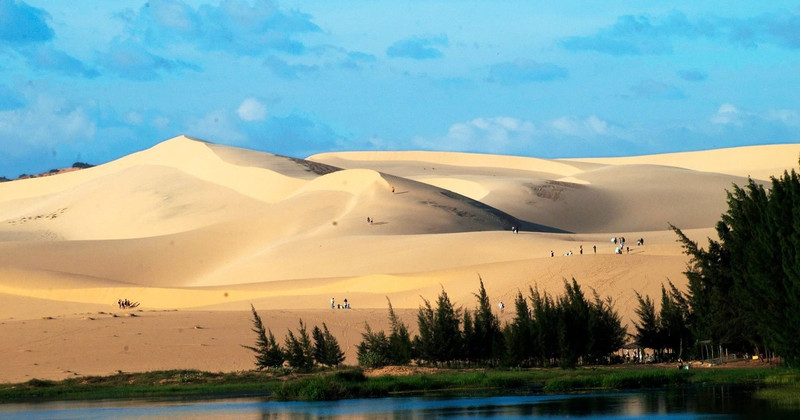 Over the April 30 and May Day holiday, the site received 10,209 visitors, a 35% increase compared to last year.