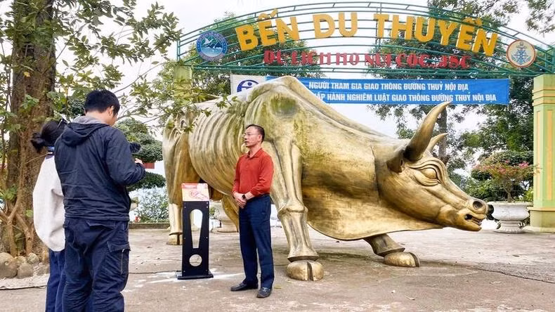 Installation of NFC Tags at Nui Coc Lake Tourism area Installation of NFC Tags at Nui Coc Lake Tourism area