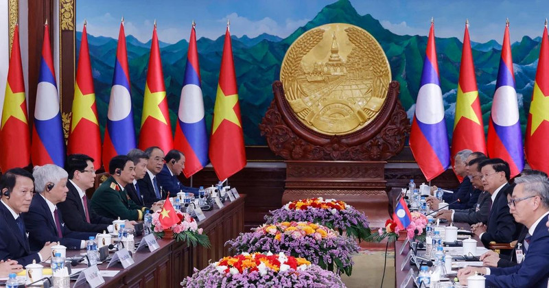 At the talks between Vietnamese State President Luong Cuong, and General Secretary of the Lao People's Revolutionary Party (LPRP) Central Committee and President of Laos Thongloun Sisoulith in Vientiane on April 24. (Photo: VNA)