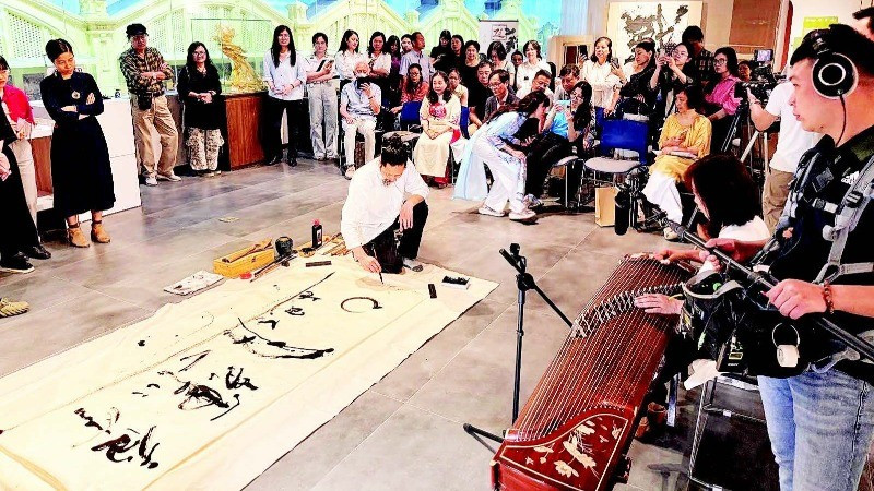 Not only hosting exhibitions, the Ha Noi Museum has transformed itself into an appealing creative space.