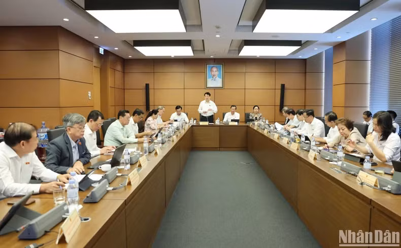 State President Luong Cuong speaks at a group discussion as part of the 9th session of the 15th National Assembly (NA) on May 8, 2025. (Photo: DUY LINH/ NDO)