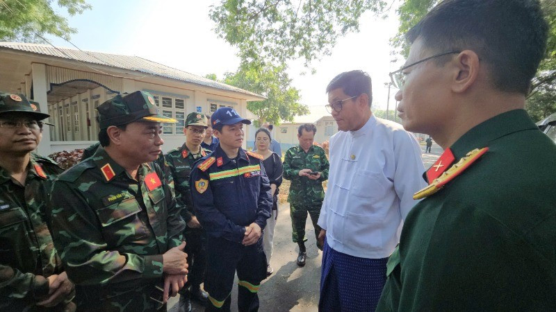 A tactical meeting was held with the Disaster Emergency Relief Coordination Center of the host country. (Photo: Ministry of Public Security)