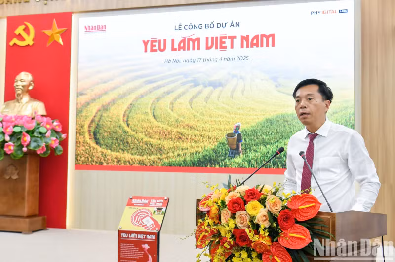 Nguyen Lam Nguyen, Deputy Director of Quang Ninh’s Department of Tourism, noted that within the “Love Vietnam So Much” project, Quang Ninh Province is honoured to have four locations selected for the installation of NFC chip-embedded signs.