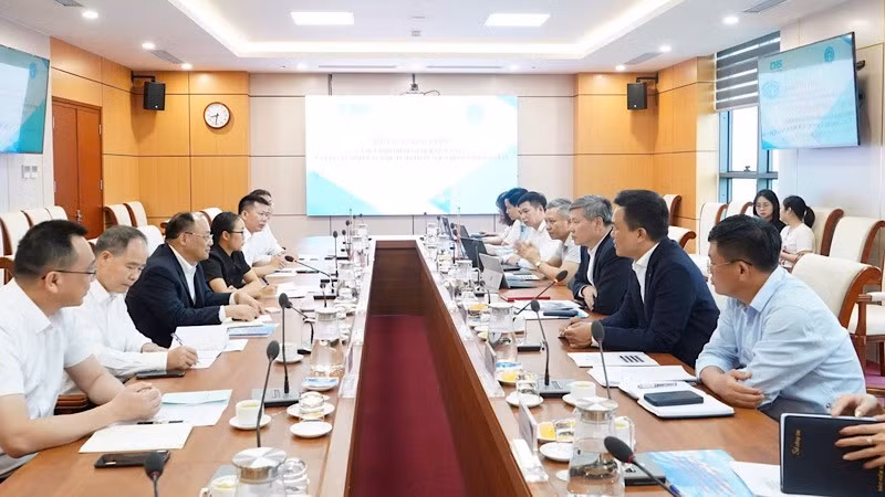An overview of the meeting between Viet Nam Social Security and the delegation from the Healthcare Security Administration of Guangxi Zhuang Autonomous Region (China).