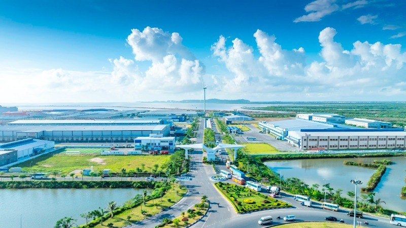 The DEEP C Industrial Zone complex in Hai Phong is a pioneering model committed to the development of eco-industrial parks. (Photo: HUY DUNG)
