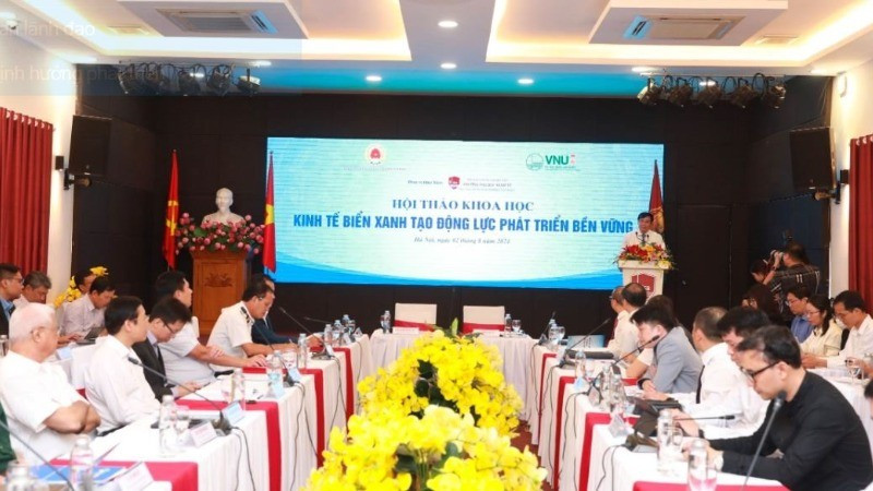 An overview of the scientific seminar on marine economy recently hosted by the Party Central Committee’s Commission for Communications, Education and Mass Mobilisation in collaboration with the University of Economics, Viet Nam National University, Hanoi, in 2024. (Photo: the Organising Committee)