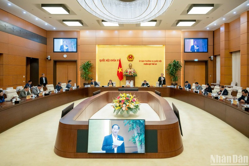 National Assembly Chairman Tran Thanh Man speaks at the 43rd session of the National Assembly Standing Committee on March 14. (Photo: ND)
