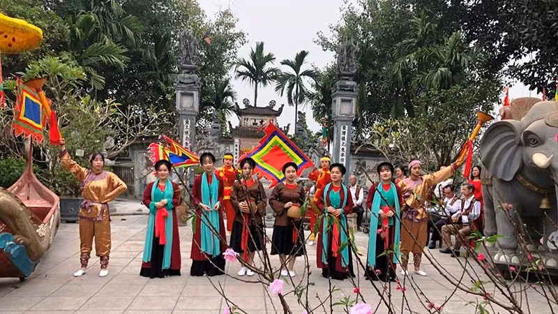 The Cheo tau festival of Tong Goi. (Photo: Ha Noi Department of Culture and Sports)