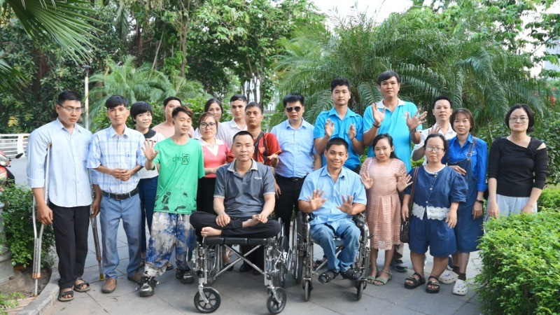 Exemplary young people were honoured in the "Shining Vietnamese Resilience" program held by the Vietnam Youth Federation Central Committee.