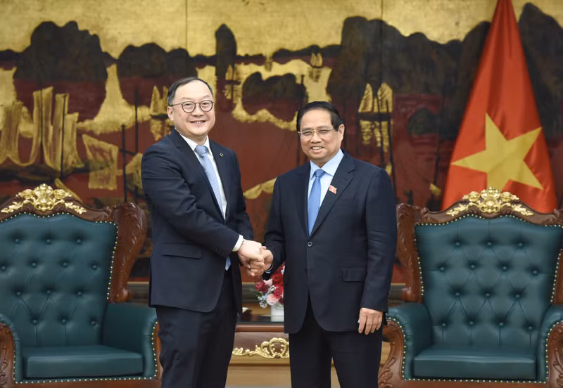 Prime Minister Pham Minh Chinh received Zhou Jiayi, President of PowerChina Asia Pacific. (Photo: NDO)