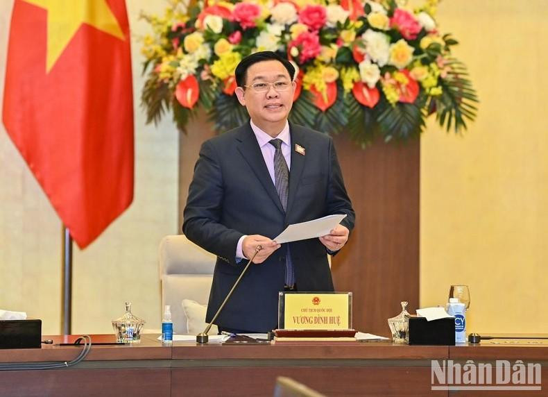 National Assembly Chairman Vuong Dinh Hue speaks at the ceremony.