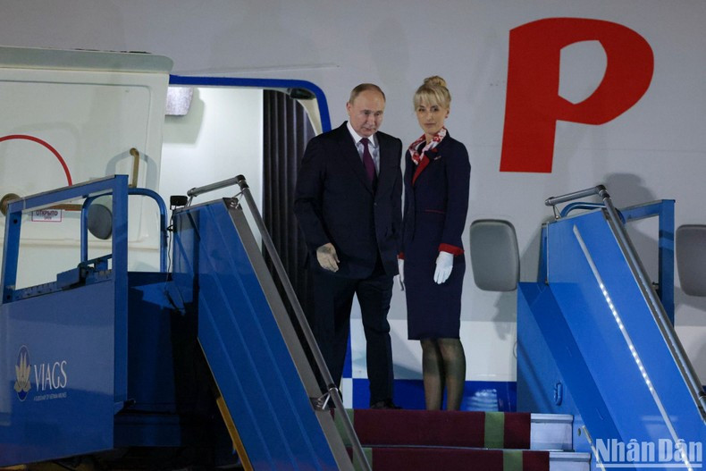 Russian President Vladimir Putin begins his state visit to Vietnam.