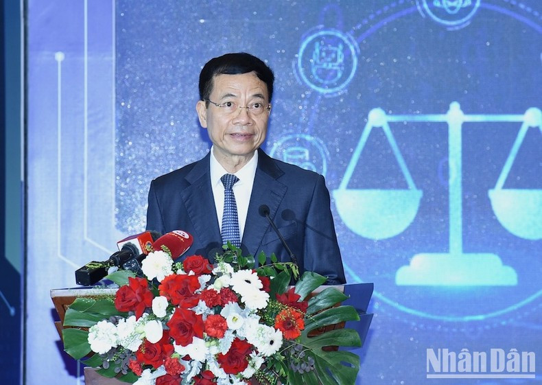 Minister of Information and Communications Nguyen Manh Hung speaks at the conference. Minister of Information and Communications Nguyen Manh Hung speaks at the conference.