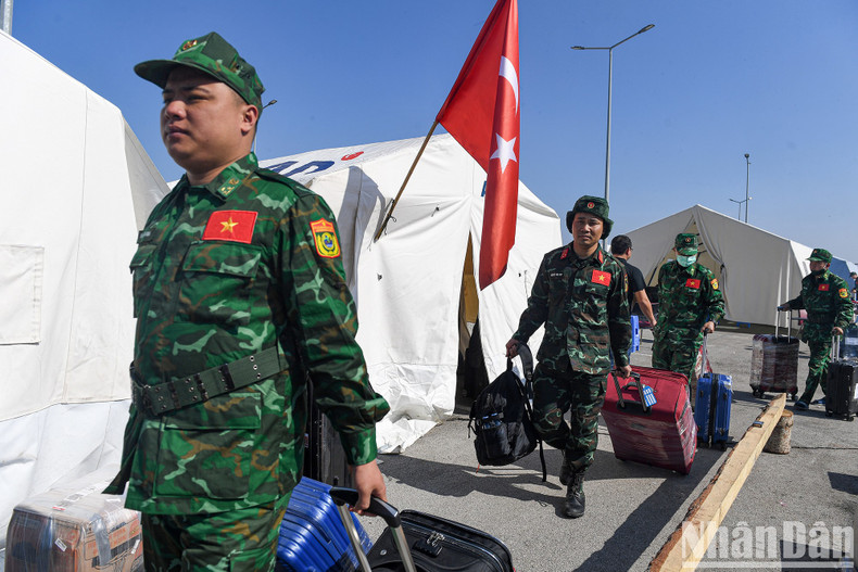 Major General Ty says the first-hand experience from the search and rescue mission in Turkey has provided many valuable lessons for the Vietnamese military.