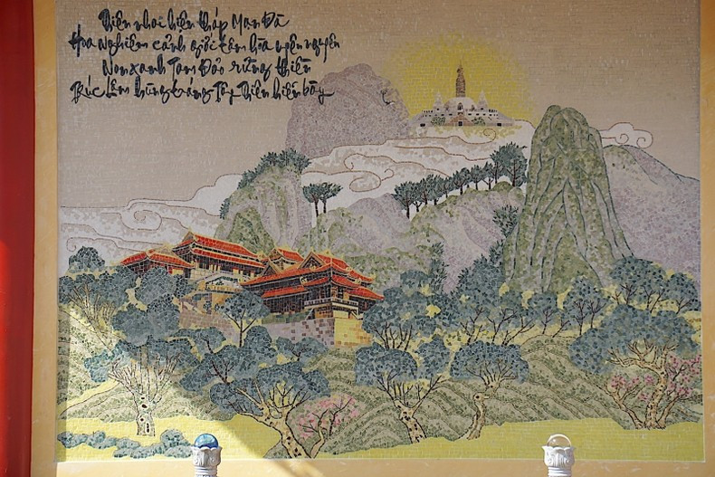 The image of Thua Thien Hue on the mosaic.