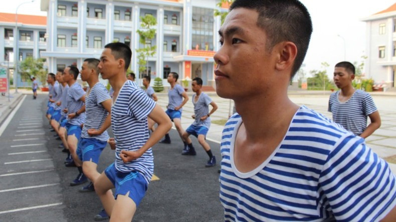 New soldiers practise actively to perfect their movements.