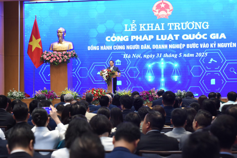 An overview of the launch ceremony. An overview of the launch ceremony.