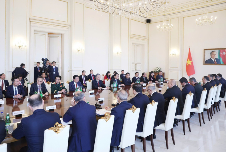 The talks between General Secretary To Lam and Azerbaijani President Ilham Aliyev. (Photo: Thong Nhat/VNA) The talks between General Secretary To Lam and Azerbaijani President Ilham Aliyev. (Photo: Thong Nhat/VNA)