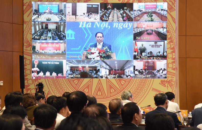 The launch ceremony was held at the Government Office and broadcast live to provinces and cities nationwide. The launch ceremony was held at the Government Office and broadcast live to provinces and cities nationwide.