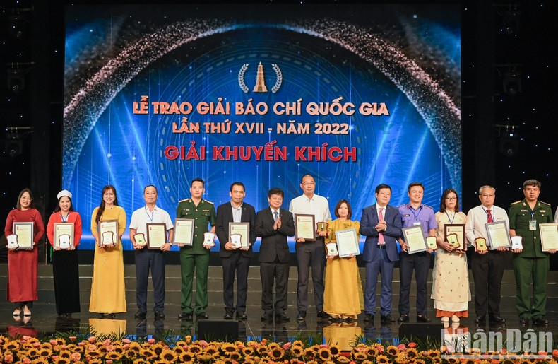 Journalists receive the consolation prize of the National Press Awards.