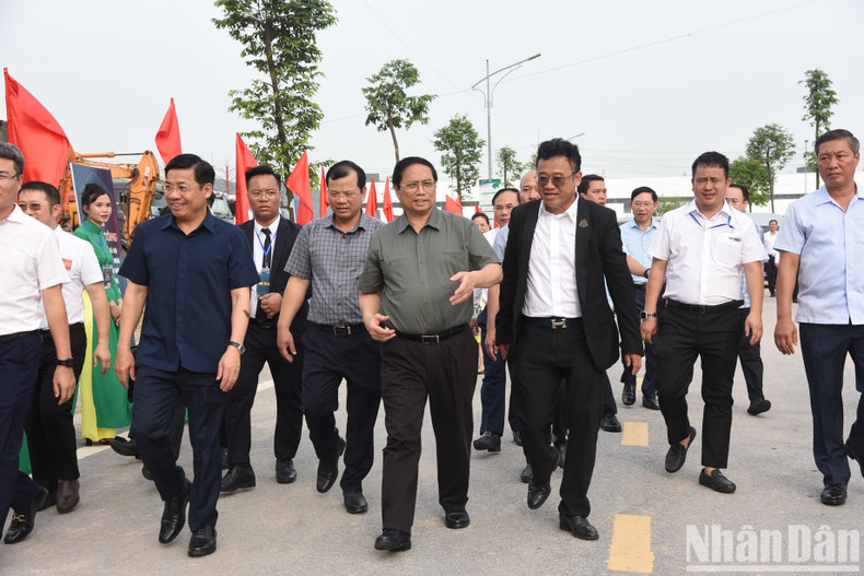 PM Pham Minh Chinh attends the ground-breaking ceremony for the worker housing project in Bac Giang. PM Pham Minh Chinh attends the ground-breaking ceremony for the worker housing project in Bac Giang.