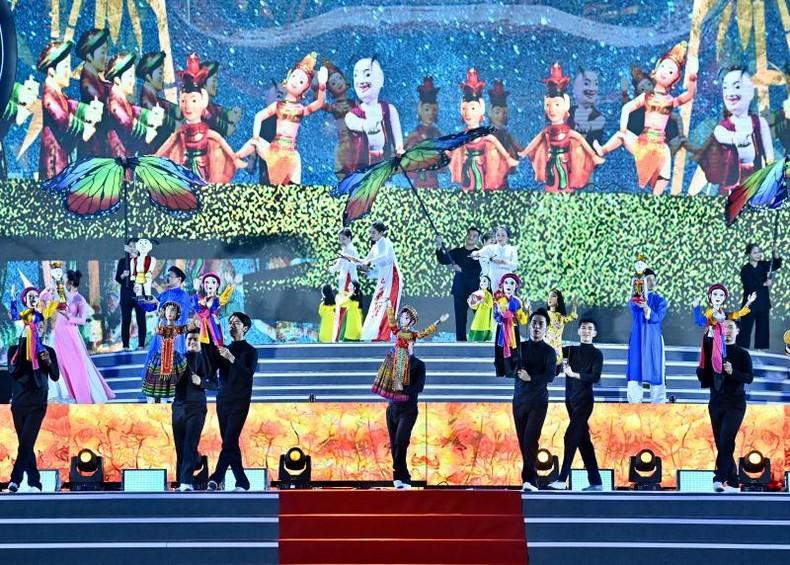 A puppetry performance. A puppetry performance.