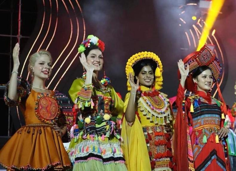 Contestants of the Miss Tourism World 2022 beauty pageant perform their traditional costumes. Contestants of the Miss Tourism World 2022 beauty pageant perform their traditional costumes.