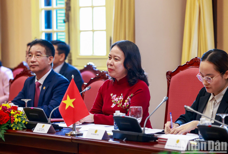 Vice President Vo Thi Anh Xuan speaks at the talks. Vice President Vo Thi Anh Xuan speaks at the talks.