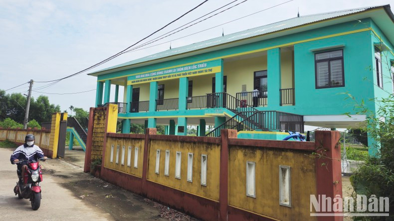 The people of Bich Loc Trieu Village are filled with joy at the construction of a flood-proof house. The people of Bich Loc Trieu Village are filled with joy at the construction of a flood-proof house.