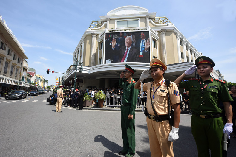 The functional forces bid farewell to General Secretary Nguyen Phu Trong. The functional forces bid farewell to General Secretary Nguyen Phu Trong.