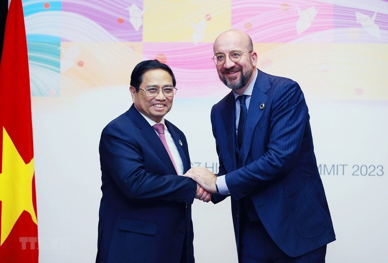 Prime Minister Pham Minh Chinh meets with President of the European Council Charles Michel. (Photo: VNA)