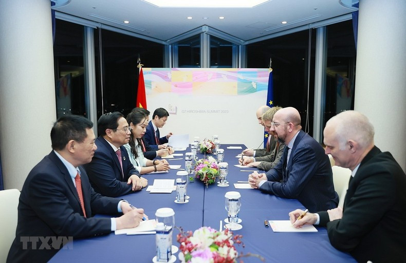 The meeting between Prime Minister Pham Minh Chinh and President of the European Council Charles Michel. (Photo: VNA)