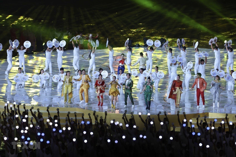 A performance at the closing ceremony of the 32nd SEA Games. A performance at the closing ceremony of the 32nd SEA Games.