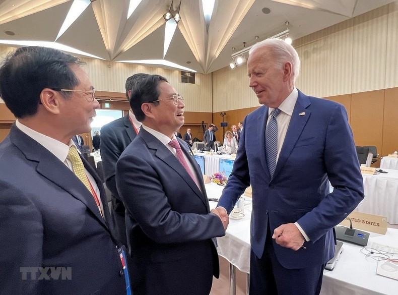 Prime Minister Pham Minh Chinh meets with US President Joe Biden. (Photo: VNA)