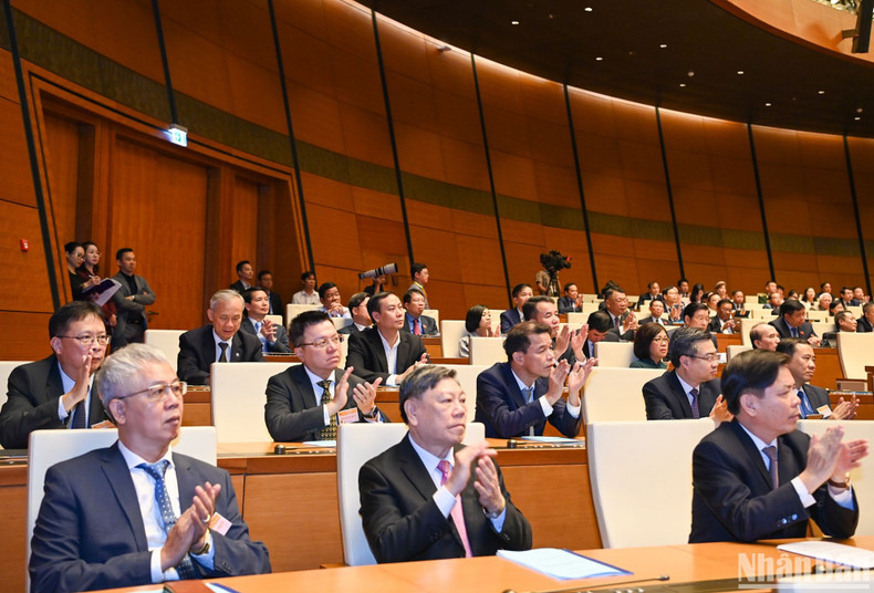 Guests at the opening session of the National Assembly’s sixth plenary meeting.