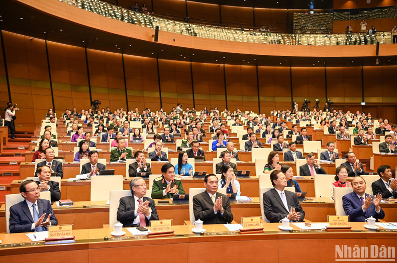 Current and former Party and State leaders and National Assembly deputies at the opening session of the National Assembly’s sixth plenary meeting.