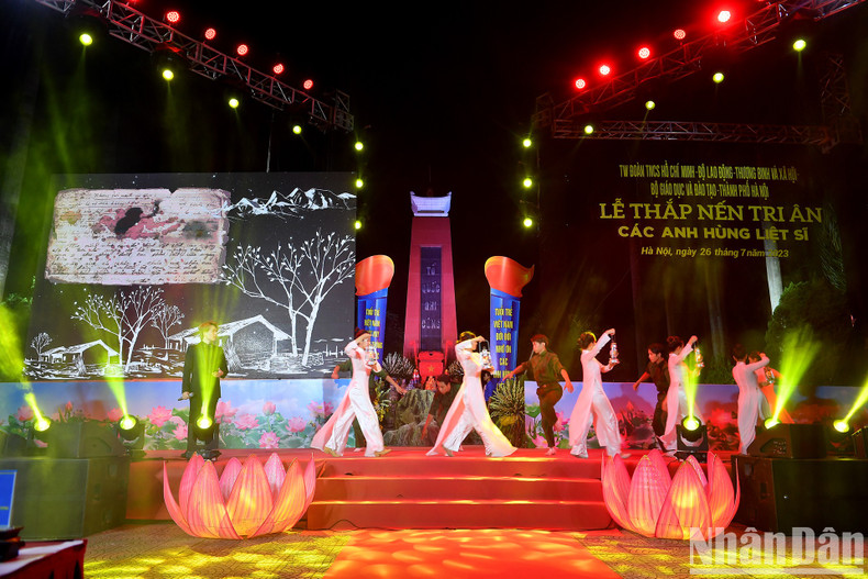 An art performance at the vigil.