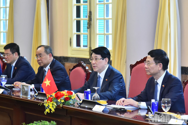 President Luong Cuong speaks at the talks. President Luong Cuong speaks at the talks.