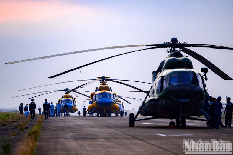 The Mi-171, Mi-17, and Mi-8 helicopters were positioned precisely at Bien Hoa Airport.