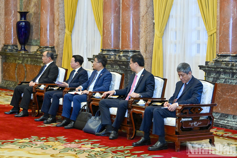Vietnamese delegates at the reception.