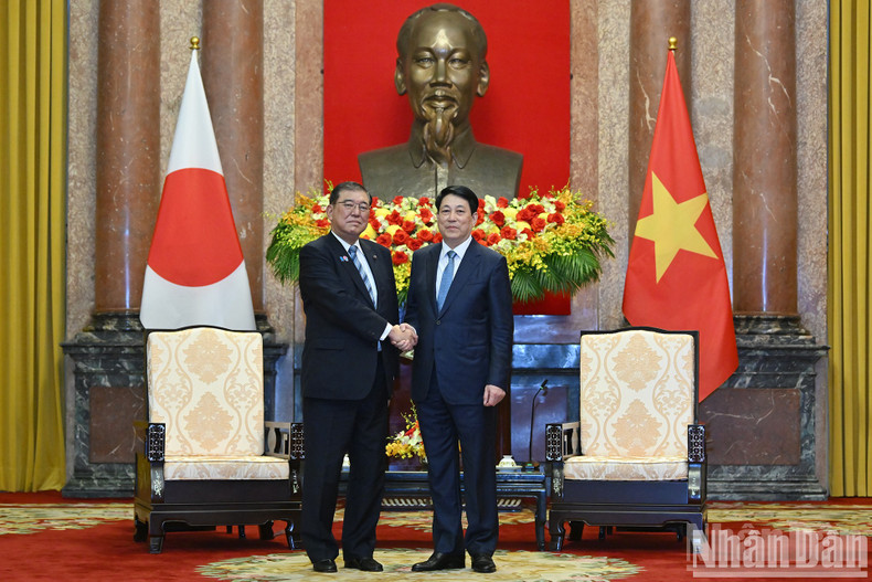 President Luong Cuong and Japanese PM Ishiba Shigeru.