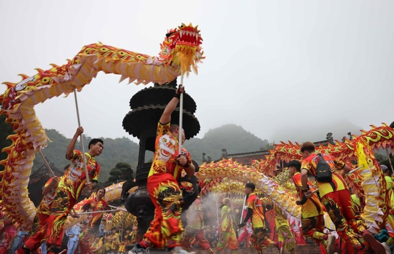 A dragon dance at the opening ceremony of the festival. A dragon dance at the opening ceremony of the festival.
