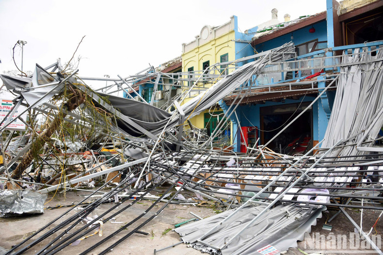 Many houses in Quang Ninh were severely damaged by Typhoon Yagi.